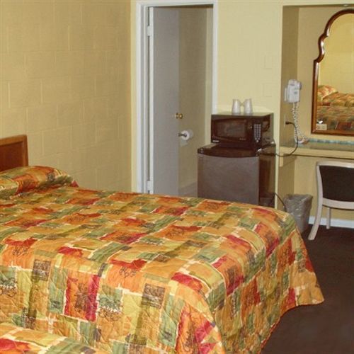 Royal Inn And Suites Хемет Номер фото